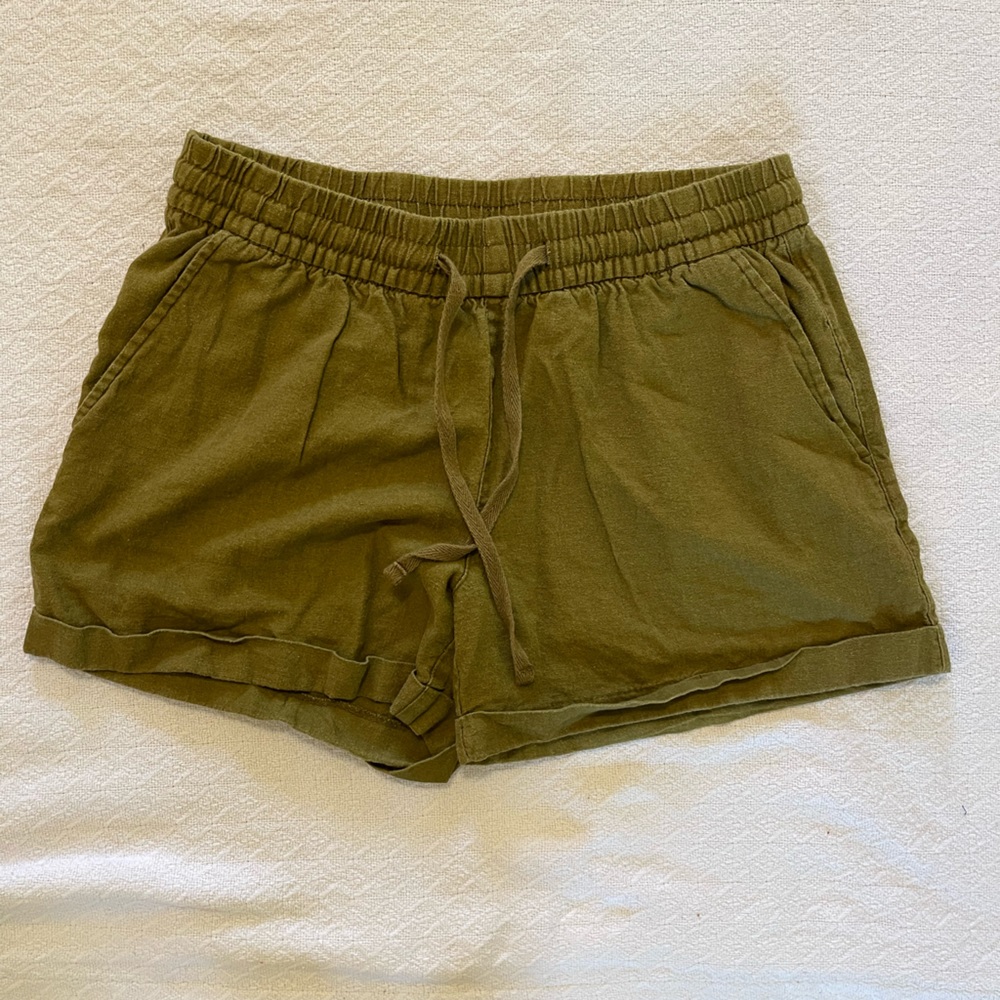 Old Navy Army Green Tie Shorts